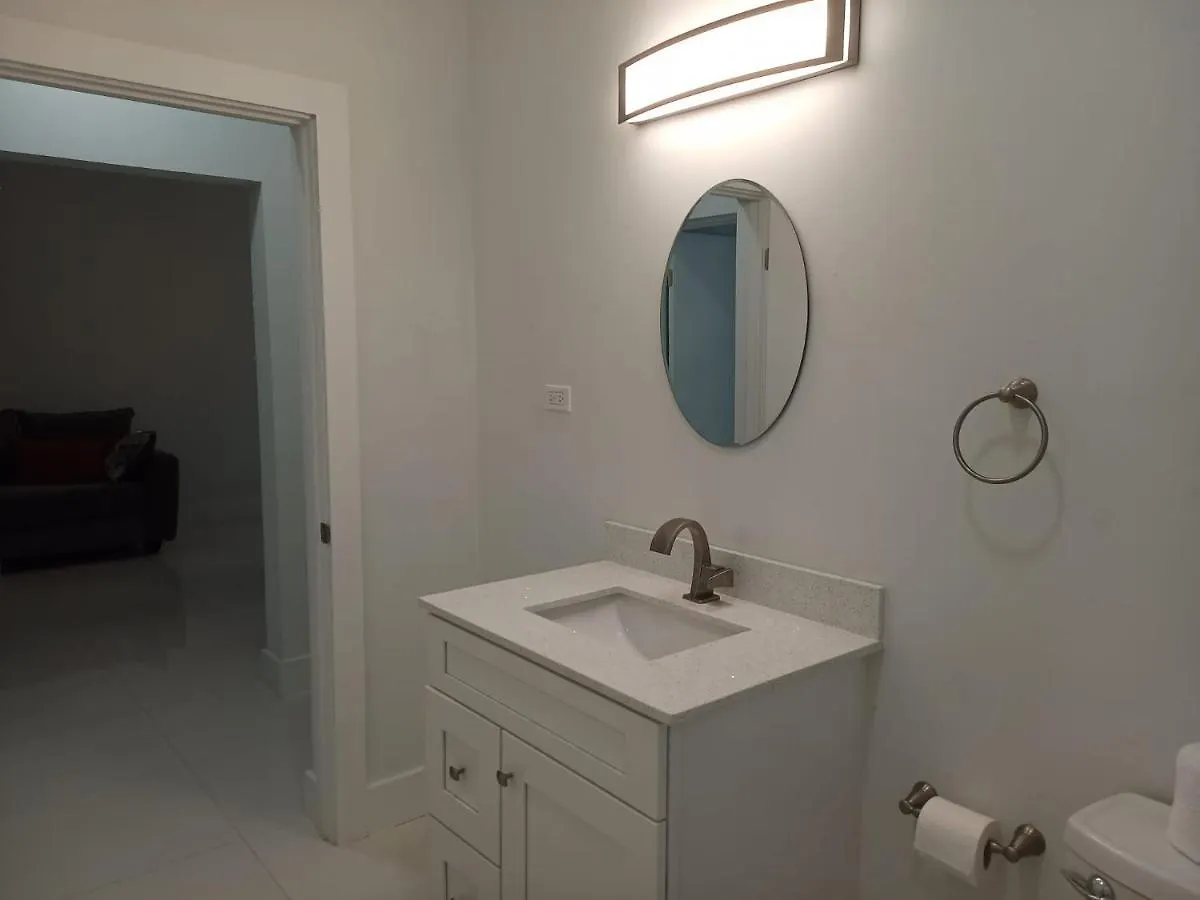 Villa Luxury 2 Bedroom Rooftop Pool View Unit #3 Falmouth