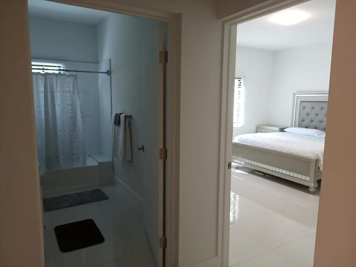 Villa Luxury 2 Bedroom Rooftop Pool View Unit #3 Falmouth Jamaica